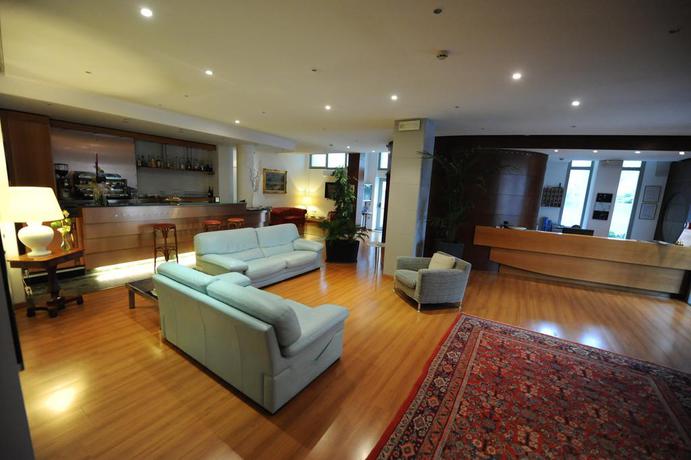 Imagen de los interiores del Hotel Elvezia, Pesaro. Foto 10