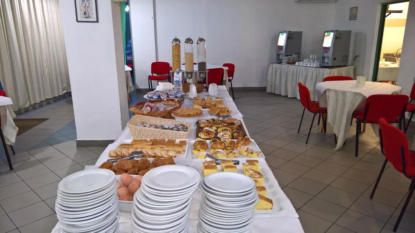 Imagen del bar/restaurante del Hotel Elvezia, Pesaro. Foto 3