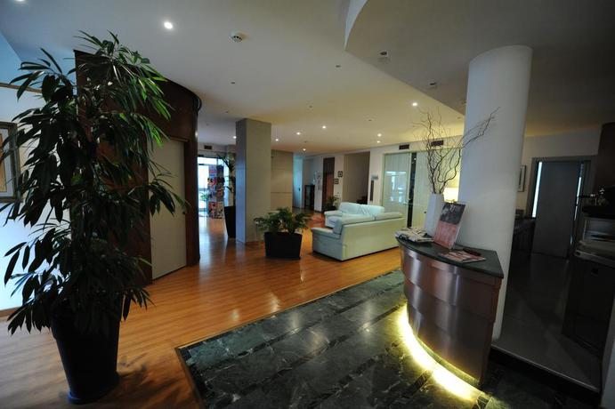 Imagen de los interiores del Hotel Elvezia, Pesaro. Foto 11
