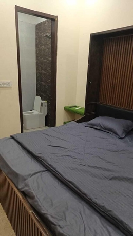 Imagen de la habitación del Hotel Elvin Karnal. Foto 7