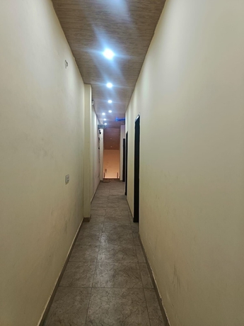 Imagen de los interiores del Hotel Elvin Karnal. Foto 10