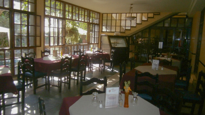 Imagen del bar/restaurante del Hotel Elvir. Foto 2