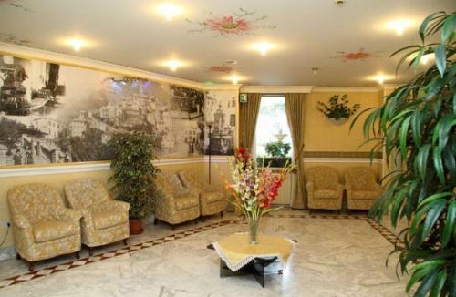 Imagen general del Hotel Elvira. Foto 6