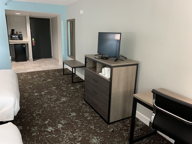 Imagen de la habitación del Hotel Elwood and Suites. Foto 5
