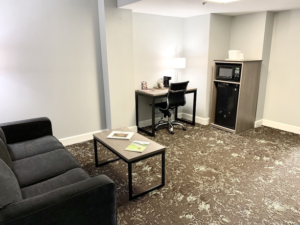Imagen de la habitación del Hotel Elwood and Suites. Foto 10