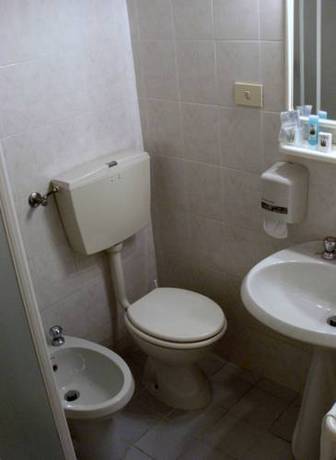 Imagen de la habitación del Hotel Ely, Viareggio. Foto 5