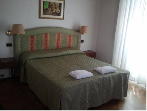Imagen de la habitación del Hotel Ely, Viareggio. Foto 12