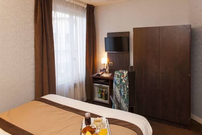 Imagen de la habitación del Hotel Elys&eacute;e, CHATEAUROUX. Foto 4