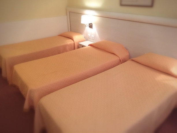 Imagen de la habitación del Hotel Elysée, Lyon. Foto 9