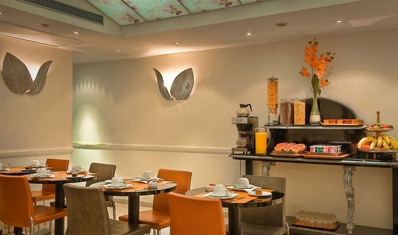 Imagen del bar/restaurante del Hotel Elysées Céramic. Foto 4