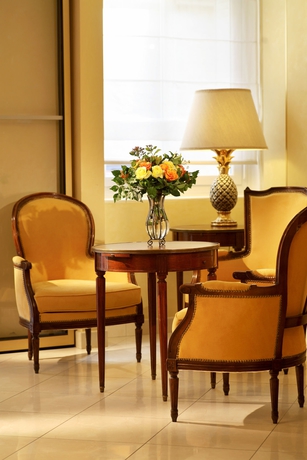 Imagen del bar/restaurante del Hotel Elys&eacute;es Op&eacute;ra. Foto 8