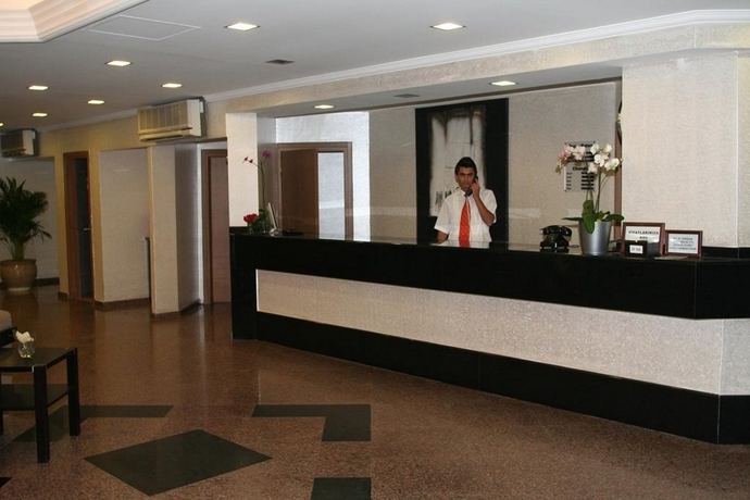 Imagen general del Hotel Elysee Beach. Foto 1