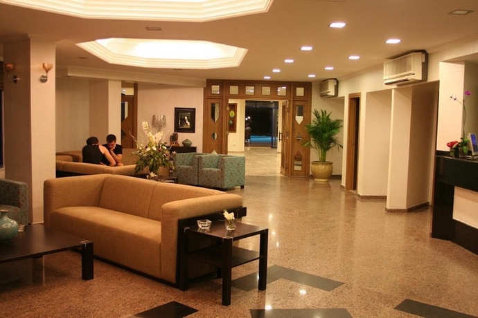 Imagen general del Hotel Elysee Beach. Foto 7