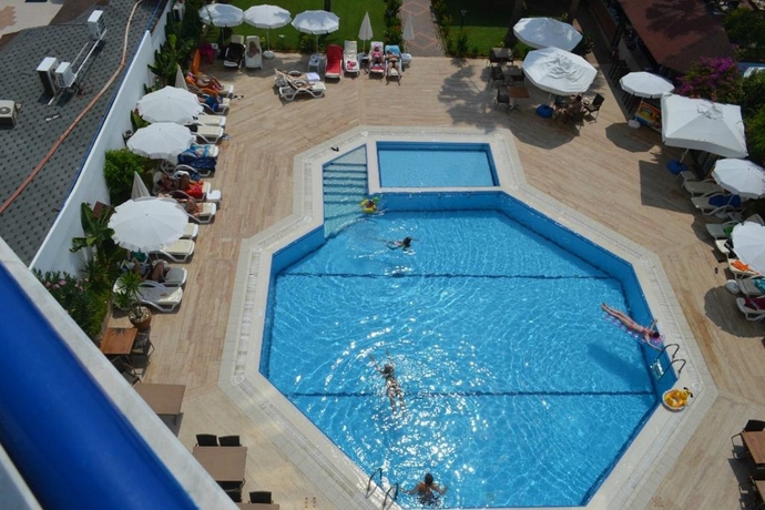 Imagen general del Hotel Elysee Beach. Foto 9