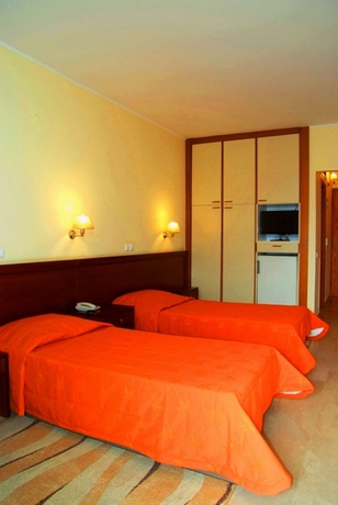 Imagen de la habitación del Hotel Elysee Hotel. Foto 2