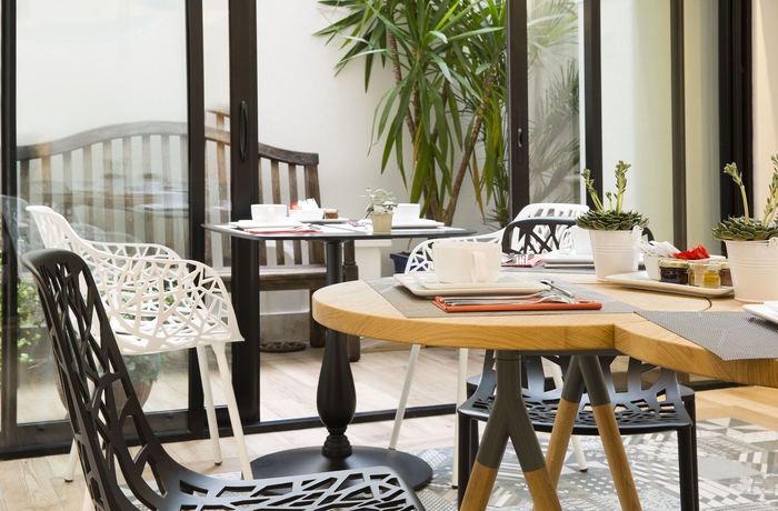 Imagen general del Hotel Elysees 8. Foto 2