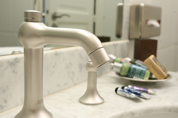 Imagen de la habitación del Hotel Elysees Regencia. Foto 10