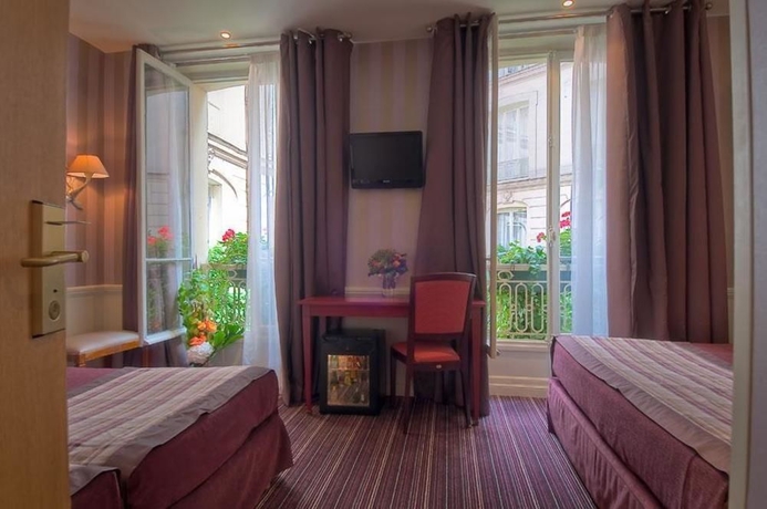 Imagen de la habitación del Hotel Elysees Union. Foto 3