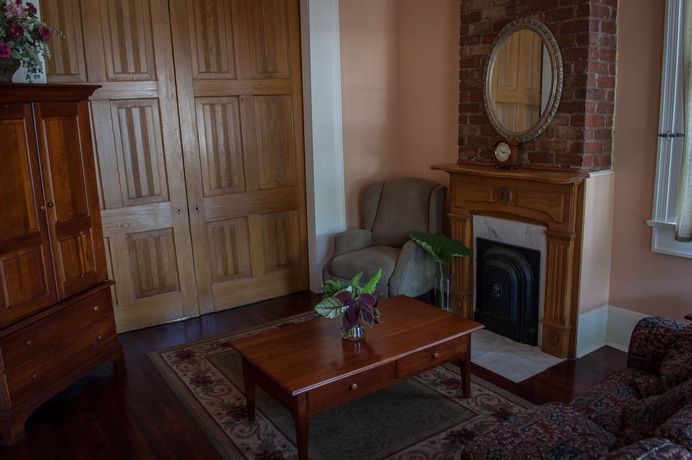 Imagen de los interiores del Hotel Elysian Fields Inn. Foto 15