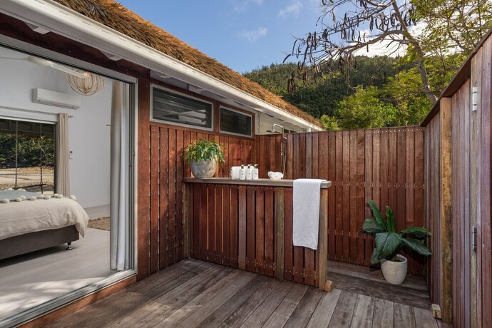 Imagen de la habitación del Hotel Elysian Luxury Eco Island Retreat. Foto 29