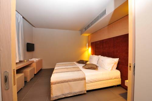 Imagen de la habitación del Hotel Elysion, Mitilene. Foto 1
