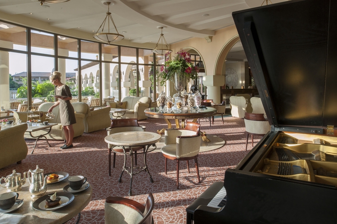 Imagen del bar/restaurante del Hotel Elysium. Foto 6