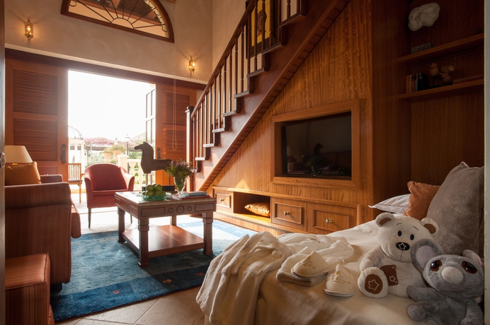 Imagen de la habitación del Hotel Elysium. Foto 13