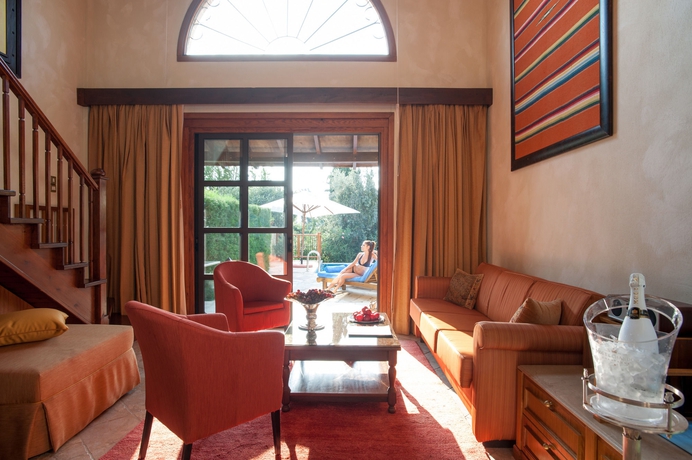 Imagen de la habitación del Hotel Elysium. Foto 15