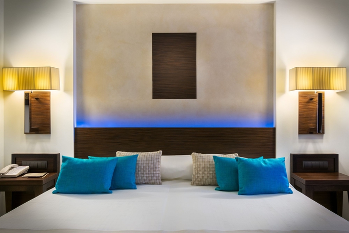 Imagen de la habitación del Hotel Elysium Resort and Spa. Foto 11