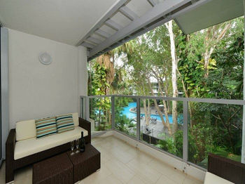 Imagen de la habitación del Hotel Elysium The Drift Apartment. Foto 2