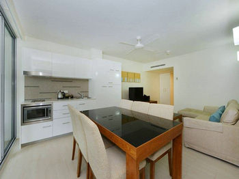 Imagen de la habitación del Hotel Elysium The Drift Apartment. Foto 4