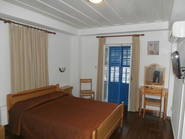 Imagen de la habitación del Hotel Elyssia. Foto 12