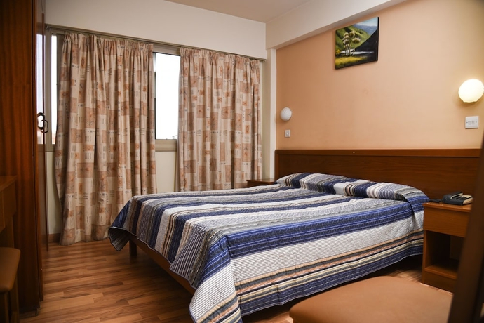 Imagen de la habitación del Hotel Elysso. Foto 7