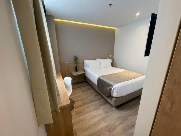 Imagen general del Hotel Em Budget. Foto 2