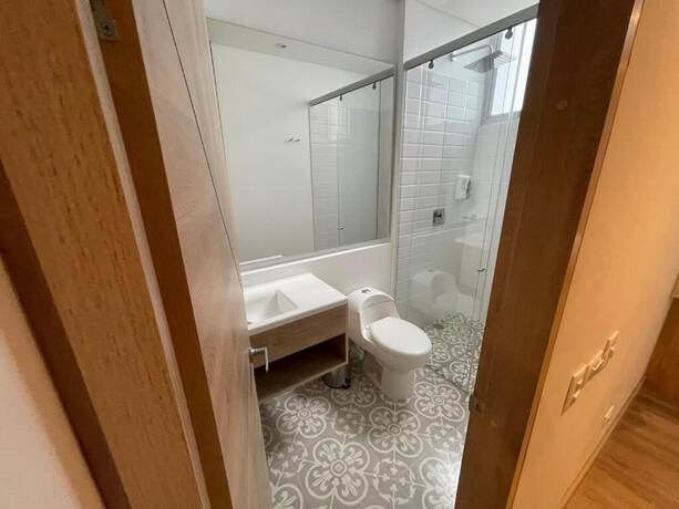 Imagen de la habitación del Hotel Em Budget. Foto 14