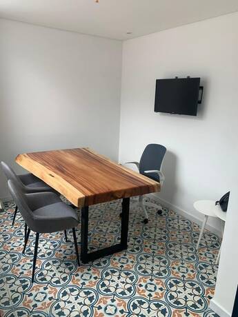 Imagen general del Hotel Em Budget. Foto 8