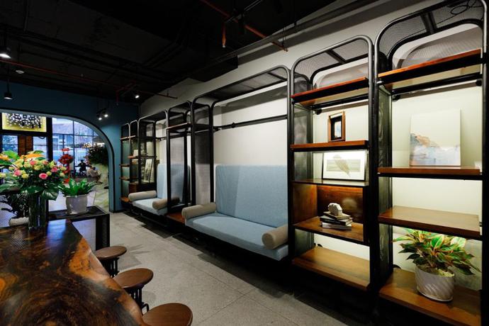 Imagen de los interiores del Hotel Em Oi Boutique. Foto 17