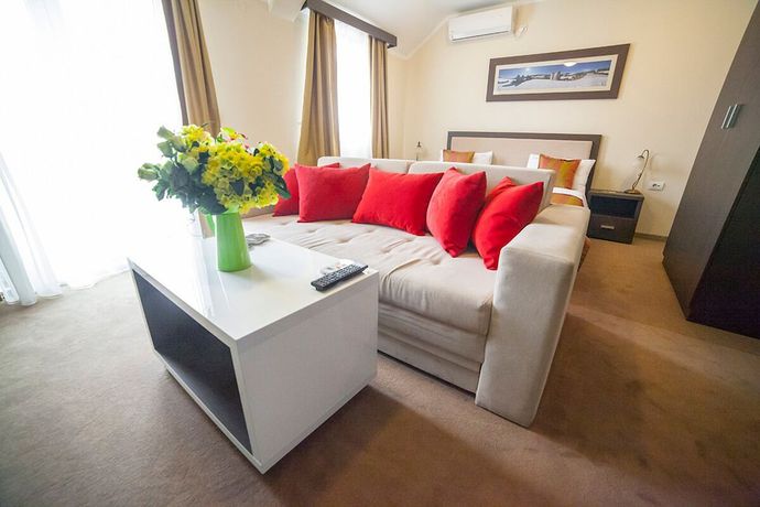 Imagen de la habitación del Hotel Ema. Foto 11