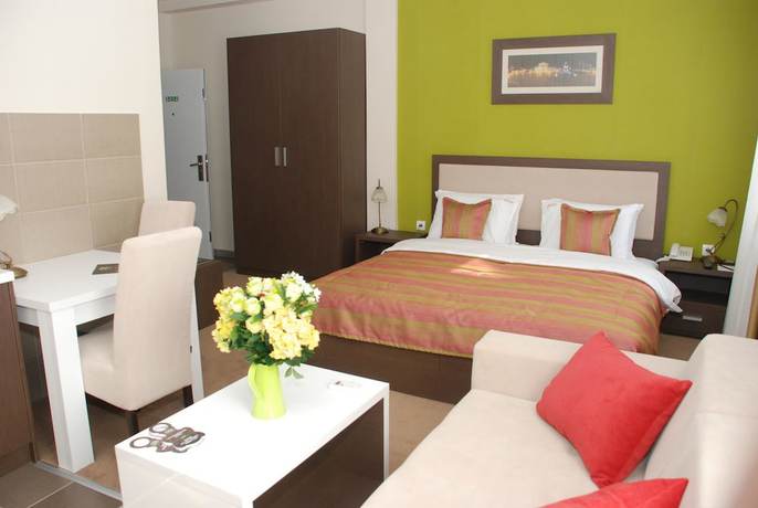 Imagen de la habitación del Hotel Ema. Foto 12