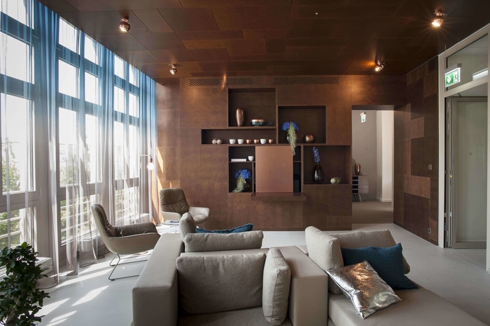 Imagen de los interiores del Hotel Ema House Suites. Foto 19