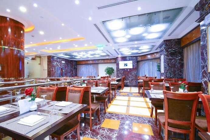 Imagen del bar/restaurante del Hotel Emaar Mektan. Foto 6