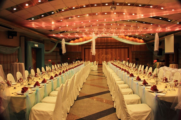 Imagen de los interiores del Hotel Emas Tawau. Foto 5