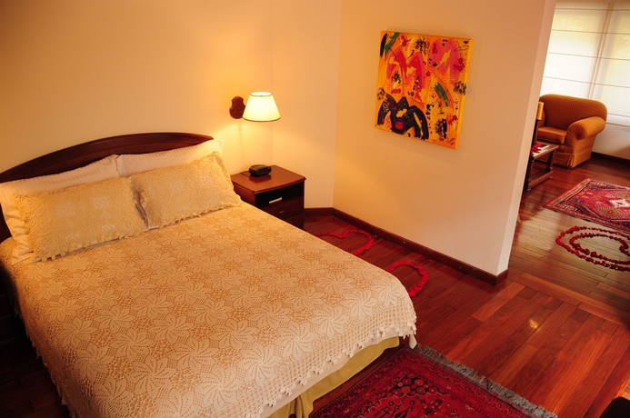 Imagen de la habitación del Hotel Emaus Bogot&aacute;. Foto 9