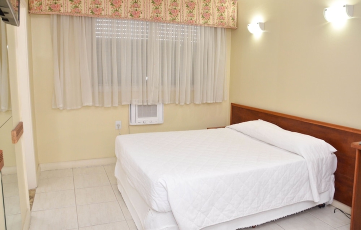 Imagen de la habitación del Hotel Embaixador, Porto Alegre. Foto 15