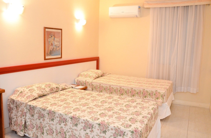 Imagen de la habitación del Hotel Embaixador, Porto Alegre. Foto 16
