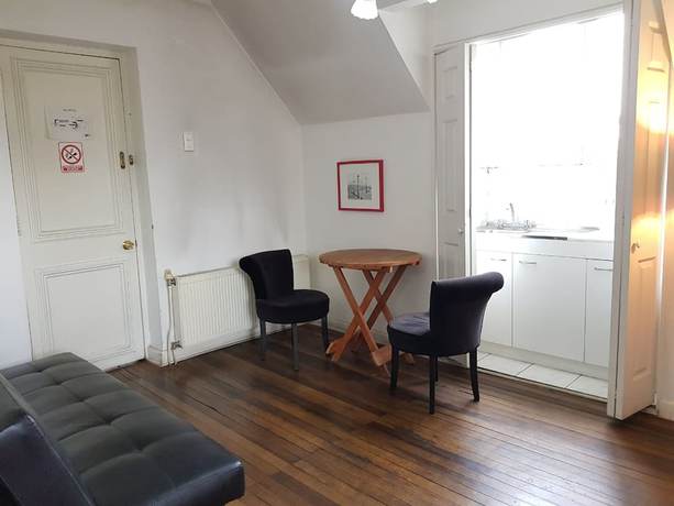 Imagen de la habitación del Hotel Embajada Butique. Foto 16