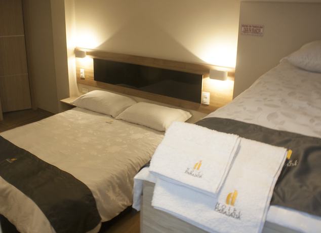Imagen general del Hotel Embajada. Foto 1