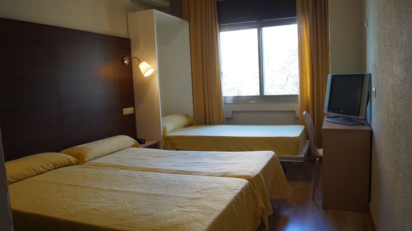 Imagen de la habitación del Hotel Embajador, Almería. Foto 8