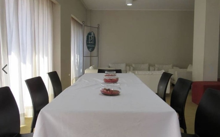 Imagen de los interiores del Hotel Embajador, Gualeguaych&uacute;. Foto 19