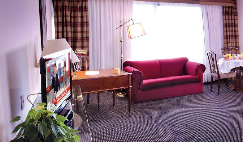 Imagen general del Hotel Embajador, Montevideo. Foto 5